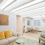 Charming Apartment In Sagrada Familia