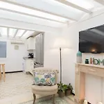 Charming Apartment In Sagrada Familia